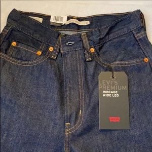 NEW Premium Levi’s Ribcage Wide Leg